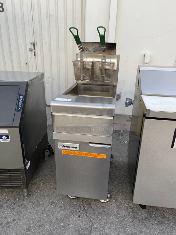 Late Model! Frymaster MJ150 Natural Gas Floor Commercial Fryer 40-50 lb. - 122,000 BTU NSF Tested and Working! 16x32x50 - Image 3 of 9
