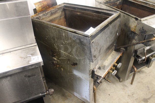 Stainless Steel Commercial Natural Gas Powered Deep Fat Fryer. - Image 2 of 4