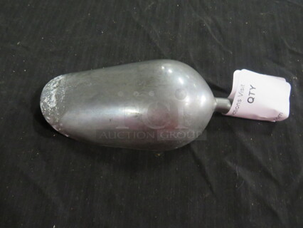 One Aluminum Scoop.