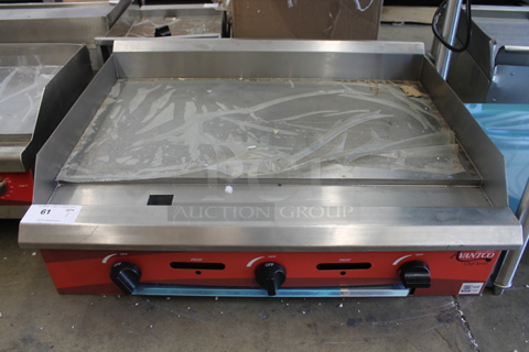 BRAND NEW SCRATCH AND DENT! Avantco 177CAG36MG Stainless Steel Commercial Countertop Natural Gas Powered Flat Top Griddle w/ Thermostatic Controls. 30,000 BTU. 