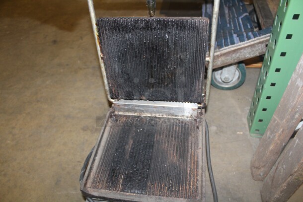 SUPER FIND! Equipex Model SAVOY Commercial Stainless Steel Panini/Sandwich Press. 11x19x11. 120V/60Hz. Working When Pulled! - Image 2 of 4