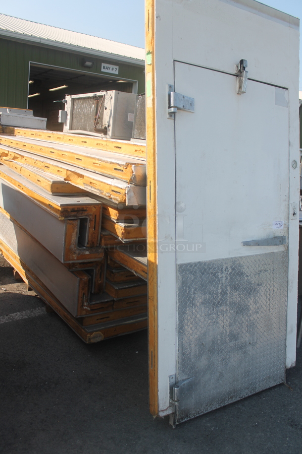 10'x14' Walk In Freezer Box w/ Celson AKA9461ENADQ 208-230 Volt, 1 Phase Compressor and Climate Control LSC130AEWMC6K 115 Volt, 1 Phase Evaporator. Does Not Have Floor. Information Provided By The Consignor But Not Verified By PCI Auctions. - Image 3 of 11