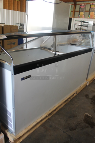 BRAND NEW SCRATCH AND DENT! Master-Bilt DD-88 Metal Commercial Floor Style Ice Cream Dipping Cabinet. 115 Volts, 1 Phase. Tested and Working!