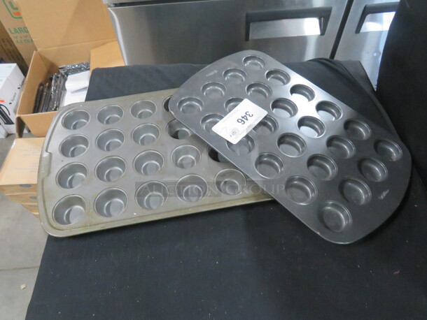 Wilton/Good Cook  Assorted Bake Pan. 2XBID - Image 1 of 1