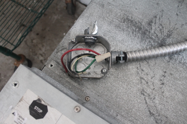 Amana AOCS3040SS Stainless Steel Commercial Electric Powered Convection Oven w/ View Through Door and Metal Oven Rack. 120/208-240 Volts, 1 Phase. - Image 8 of 9