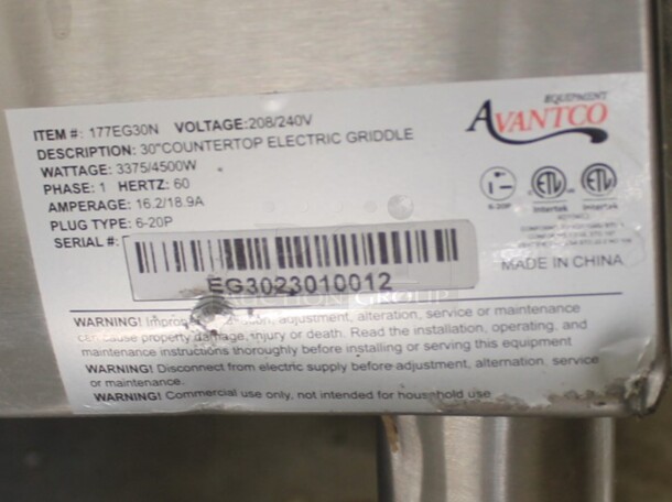 BRAND NEW SCRATCH AND DENT! Avantco 177EG30N Stainless Steel Commercial Countertop Electric Powered Flat Top Griddle. 208/240 Volts, 1 Phase. - Image 3 of 3