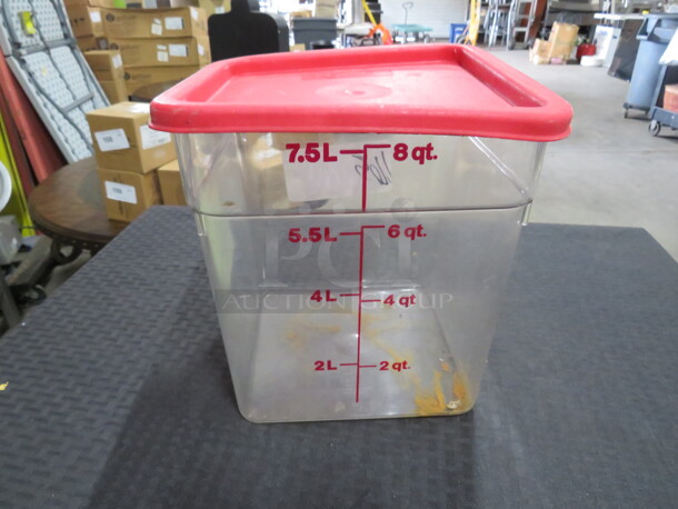 8 Quart Food Storage Container With Lid. 2XBID - Image 1 of 1