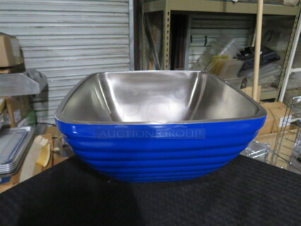 One NEW Vollrath  5.2 Quart Double Wall Beehive Serving Bowl. Model# 47637. $88.99
