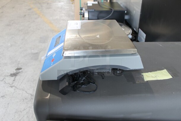 BRAND NEW SCRATCH AND DENT! AvaWeigh 334PC10OS Stainless Steel Countertop Food Portioning Scale. Tested and Working! - Image 3 of 8