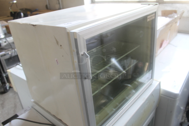 Excellence 045 020 Metal Commercial Mini Cooler Merchandiser. 120 Volts, 1 Phase. Tested and Working! - Image 2 of 6