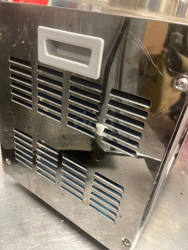 Working! Commercial Drink Dispenser Single Tank Juice Dispenser Cold Drinks NSF 115 Volt Tested and Working!  - Image 5 of 8