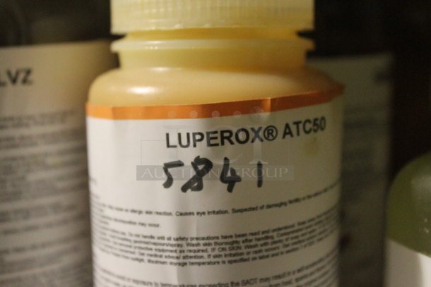 White 2 Door Cabinet w/ Contents. BUYER MUST REMOVE. - Image 5 of 12