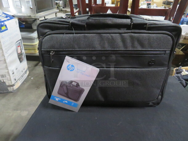NEW HP Computer Executive Top Load Carry Bag, With Shoulder Strap. Holds Up To A 15.6 Inch Laptop. 4XBID