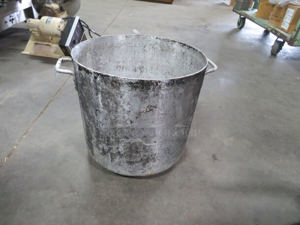 One 18X17 Aluminum Stock Pot.
