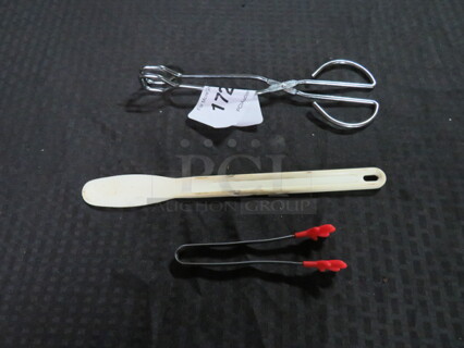 Assorted Utensils. 3XBID.