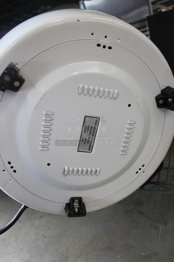 RC30 Metal Countertop Rice Cooker and Warmer. 120 Volts, 1 Phase. - Image 6 of 7