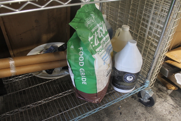 ALL ONE MONEY! Tier Lot of Various Items Including Cleaning Supplies! - Image 4 of 4