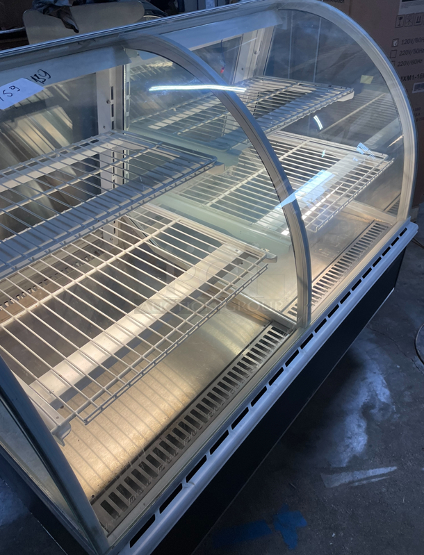 Turbo Air Beautiful Curved Glass Display Case, Half cold half dry. Tested WORKS GREAT. - Image 3 of 6