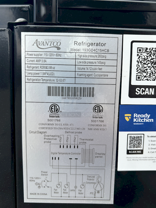 BRAND NEW SCRATCH & DENT! Avantco GD4C-15-HC Black 4-Sided Glass Refrigerated Display Case. 115v TESTED. IN PERFECT WORKING ORDER. SN:1447801050020 25-1/2 x 25-1/2x74-13/16 Exterior Glass on Back Of Unit Is Damaged. Interior Glass Is Undamaged  - Image 6 of 8