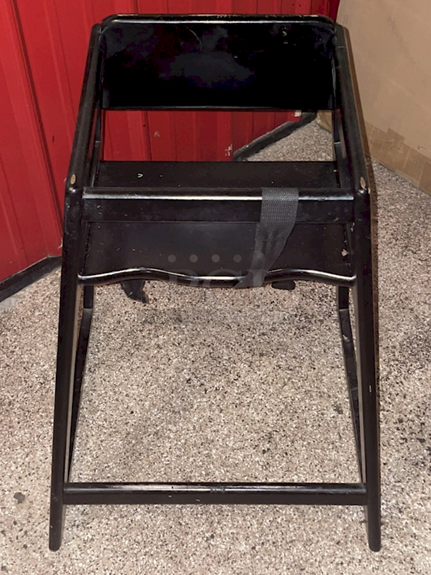 Wooden Highchair With Safety Straps, Black. - Image 2 of 9