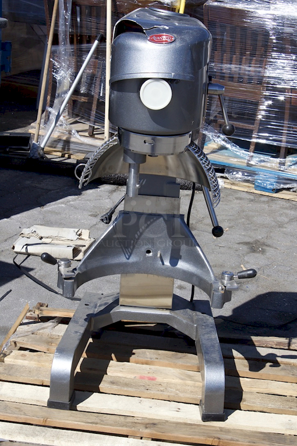 BRAND NEW SCRATCH & DENT! Avantco MX40H 40 Qt. Planetary Floor Mixer 240v, 2HP - Image 3 of 9