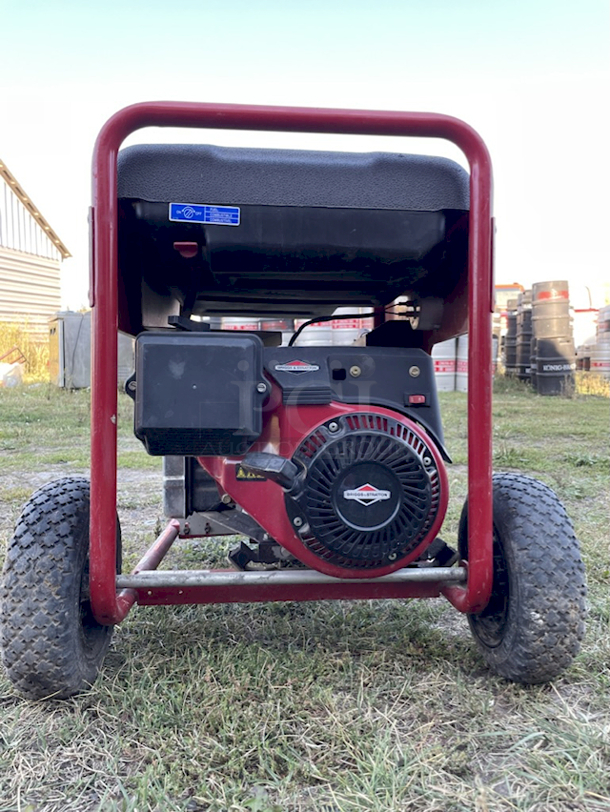 Craftsman 5600 Watt (8600 Watt Starting) A/C Generator. 120 Volt AC, 20 Amp, Single Phase, 60 Hz Electrical Power, suitable for lighting, appliances, tools, and motor loads. It also has a 120/240 Volt AC, 30 Amp locking receptacle for operation of 120 and/or 240 Volt AC, 30 Amp, Single Phase, 60 Hz Electrical loads. - Image 5 of 7