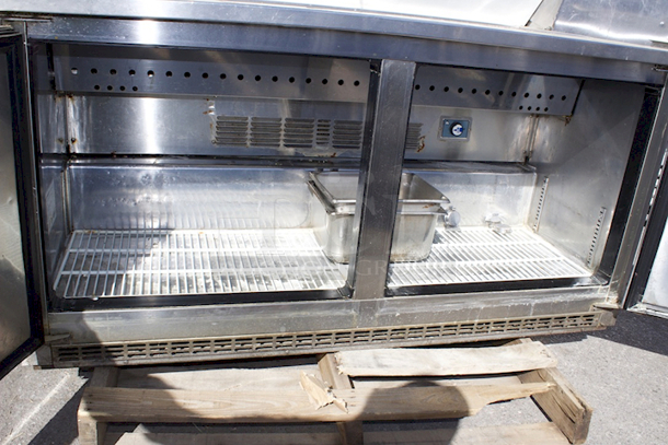 Everest Refrigeration EPBNWR2 59" Two Door Back Mount Sandwich Prep Table 16 Cubic Feet, 115v/60/1ph. Tested. Works Great!! - Image 7 of 8
