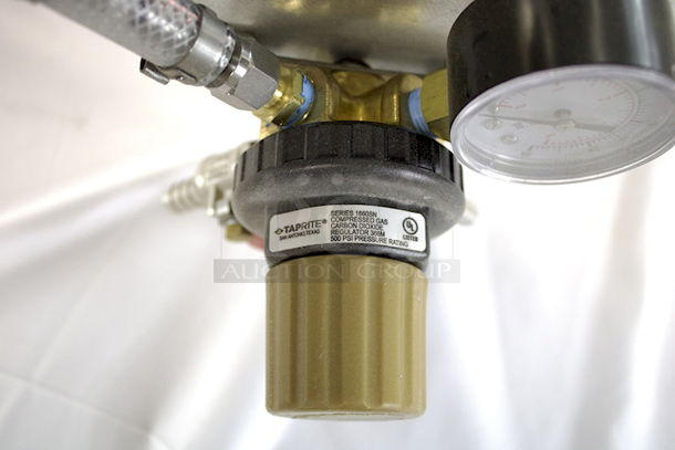 NEW/NEVER USED Steel Plate With (4) TAPRITE Series 1660SN Compressed Gas Carbon Dioxide Regulators 366M 500PSI Pressure Rating - Image 3 of 3