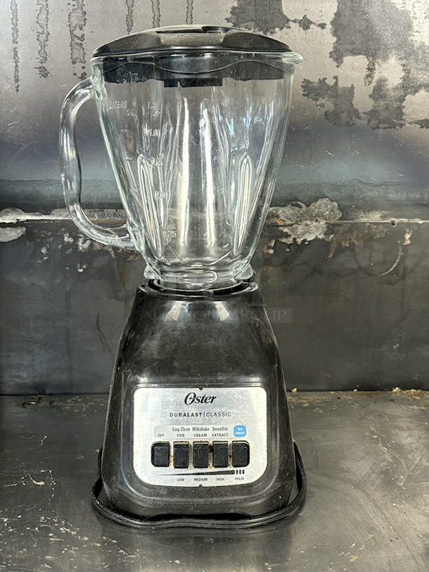 Oster Duralast Classic 4 Speed Blender, 5 Cup.  - Image 1 of 4