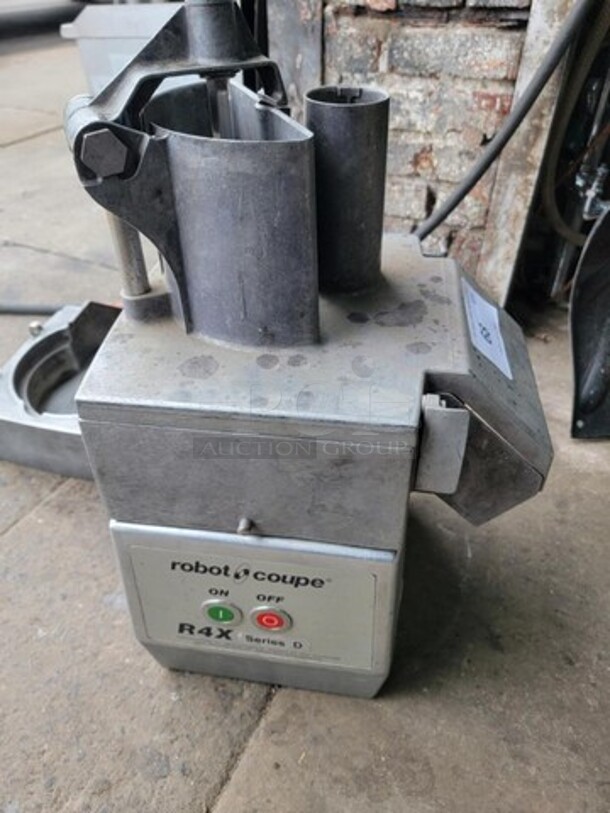 Nice! Robot Coupe Commercial Countertop Food Processor! All Stainless Steel! Model: R4X Series D! 115V 1 Phase!  - Image 1 of 9