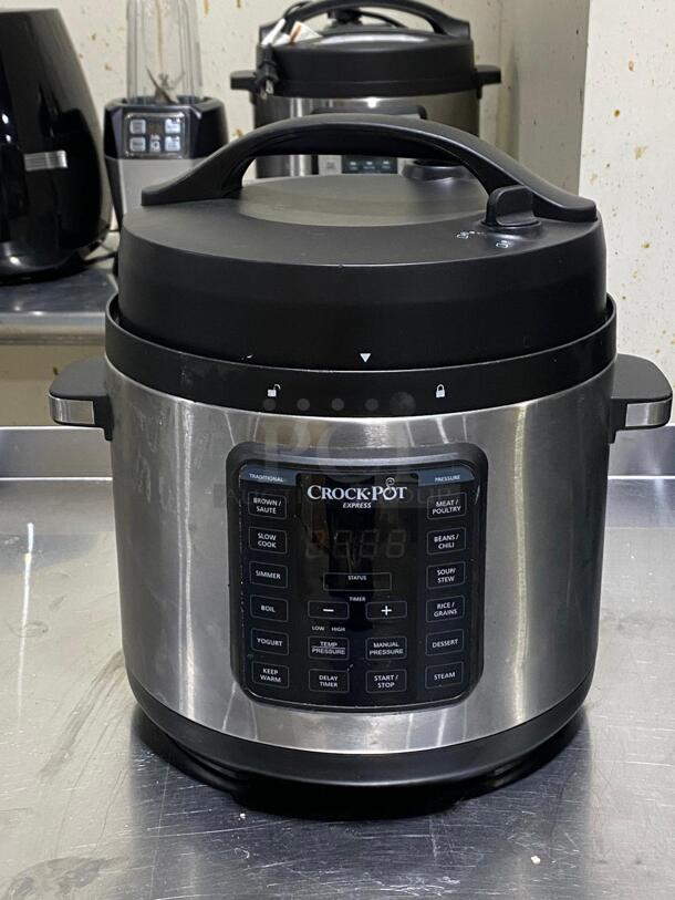 Crock-Pot Multi Function 6 Qt Capacity Food Cooker, Stainless Steel ..... Tested and Working
