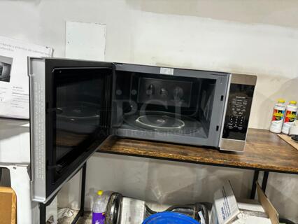 Brand New Scratch & Dent Sharp SMC2266HS
24 Inch Countertop Microwave Oven with 2.2 cu. ft. Capacity, 11 Power Levels, 1200 Watts Cooking Power, Silent Mode, Express Cook, Sensor Cook, Auto Defrost, Kitchen Timer and 12 Inch Removable Glass Turntable