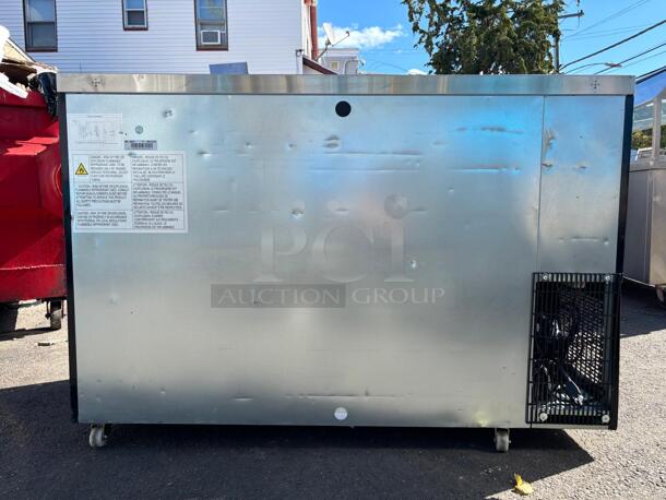 BRAND NEW SCRATCH & DENT Dukers DKB60-M2 61″
 - Image 5 of 8