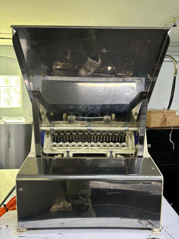 Electric Countertop  Bread Slicer Mo. 3025810249
 - Image 1 of 9