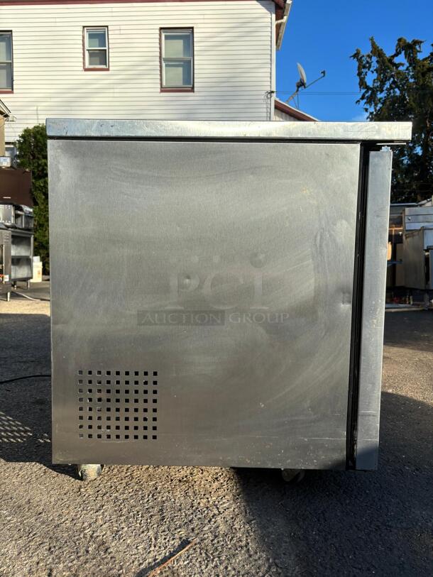 True TUC-48-HC 48" W Undercounter Refrigerator w/ (2) Sections & (2) Doors, 115v
 - Image 2 of 3