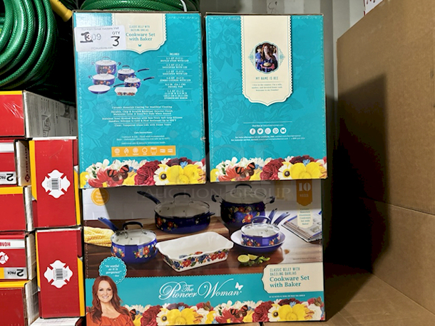 The Pioneer Women 10 Piece Ceramic
Nonstick Aluminum Cookware Set with Baker. 3x Your Bid - Image 1 of 5