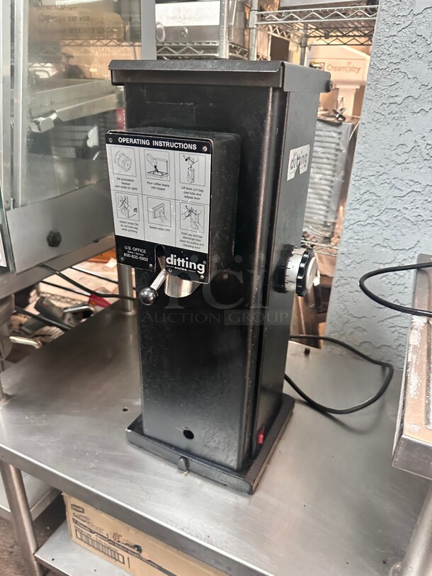 Ditting KR1203 Commercial Coffee Grinder 115 Volt Working