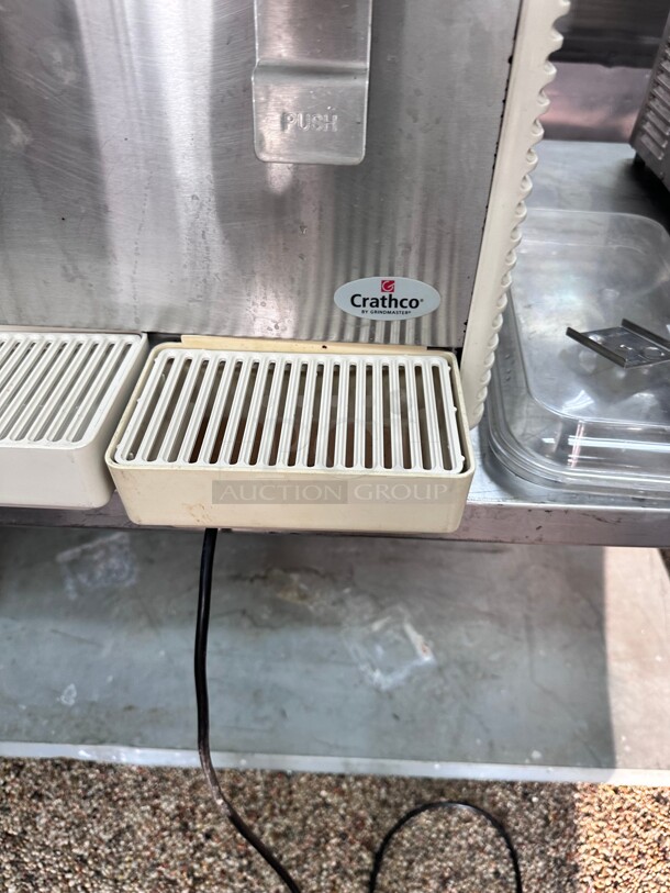 Certified Working Crathco D25-4 Refrigerated Drink Dispenser w/ (2) 5 gal Bowls, Pre Mix, 115v  - Image 9 of 9