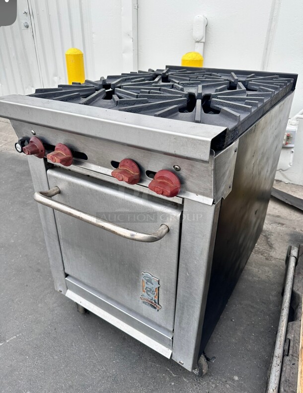 Montague 124-5 Legend 24 inch Heavy Duty Gas Range With Four Open Burners Working - Image 5 of 8