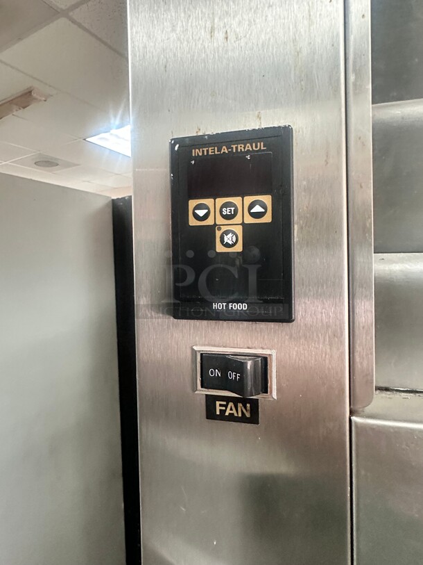 Late Model Traulsen AHF132WP-HHS Full Height Insulated Heated Cabinet w/ (3) Pan Capacity, 208v/1ph Tested and Working - Image 5 of 9