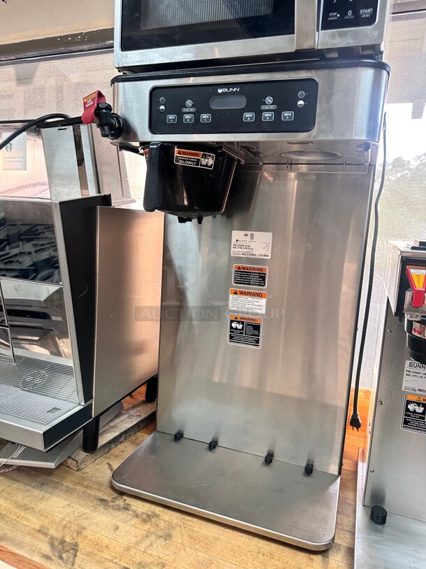Late Model Bunn ICB TWIN SH Twin Automatic Coffee Brewer for Soft Heat® Thermal Servers - Stainless, 120-240v/1ph Tested and Working - Image 1 of 6