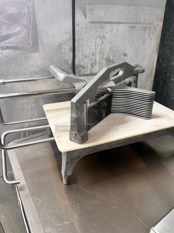 Excellent Condition Lincoln 0643N Tomato Slicer 3/16 - Image 8 of 11