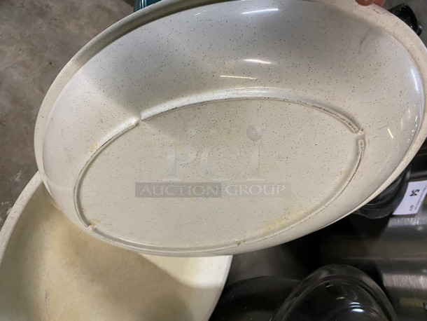 White Oval Serving Bowls! 4x Your Bid! - Image 3 of 3