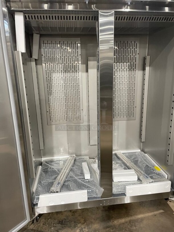 WOW! NEW! Scratch-N-Dent! Cold Line Commercial 2 Door Reach In Refrigerator! All Stainless Steel! With Poly Coated Racks! On Casters! 115V! Model: C-2RR-TM SN: 186102600! - Image 5 of 9