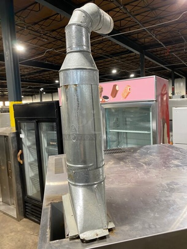 WOW! LATE MODEL! 2017 Bakers Pride LP Powered Commercial Convection Oven! With View Through Doors! With Oven Metal Racks! All Stainless Steel! On Legs! Cyclone Series! WORKING WHEN REMOVED! Model: BCO11G SN: 555111210017 - Image 9 of 12