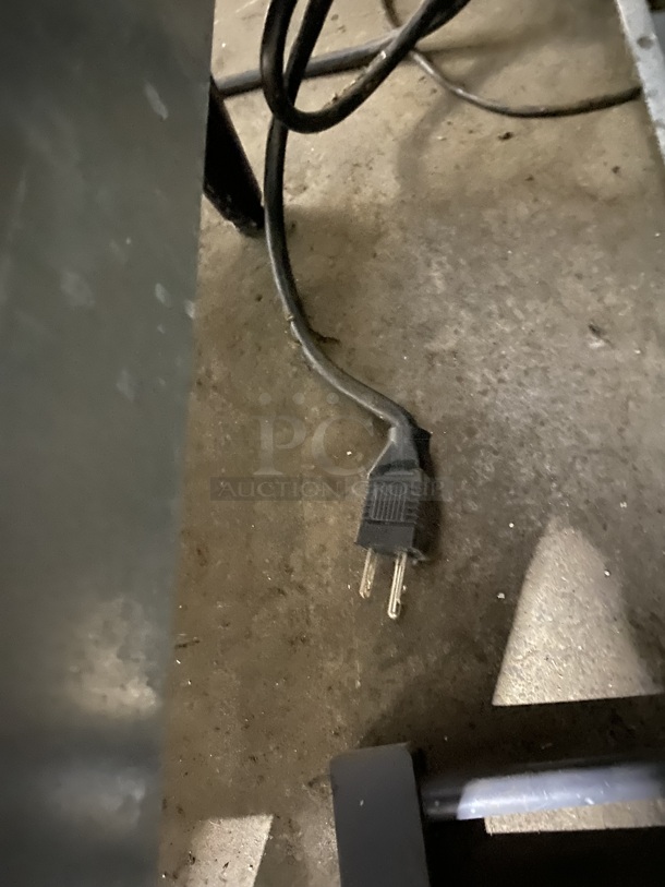 CUTE! HOSHZAKI Ice Maker/Water Dispenser Combo!  Model DCM-270BAH-OS Serial C07388J 115-12V/60Hz/1 Phase - Image 8 of 8