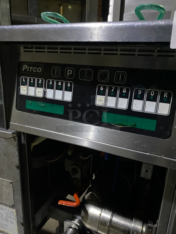 FABULOUS! Pitco Frialator Commercial Natural Gas Powered 4 Bay Deep Fat Fryer! With Automatic Hydraulic Basket Lift!  With Fryer Covers! With Oil Filter System! With 4 Frying Baskets! All Stainless Steel! On Casters! Working When Removed! Model: SG14-S SN: G05CA007837 120V 60HZ 1 Phase - Image 12 of 12