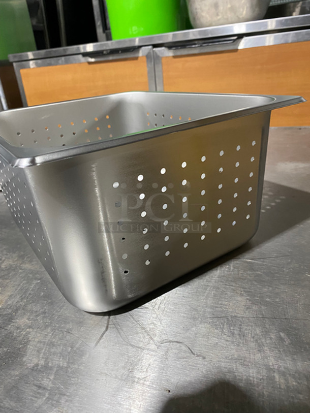 NEW! IN THE BOX! Winco Stainless Steel Perforated Food Pans! 6 Pans In Box! 6x Your Bid! - Image 6 of 8