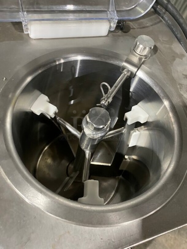 Stoelting Commercial Ice Cream Batch Freezer Machine! All Stainless Steel! Model: VB50109A SN: 1212010002 208/230V 60HZ 3 Phase - Image 6 of 10