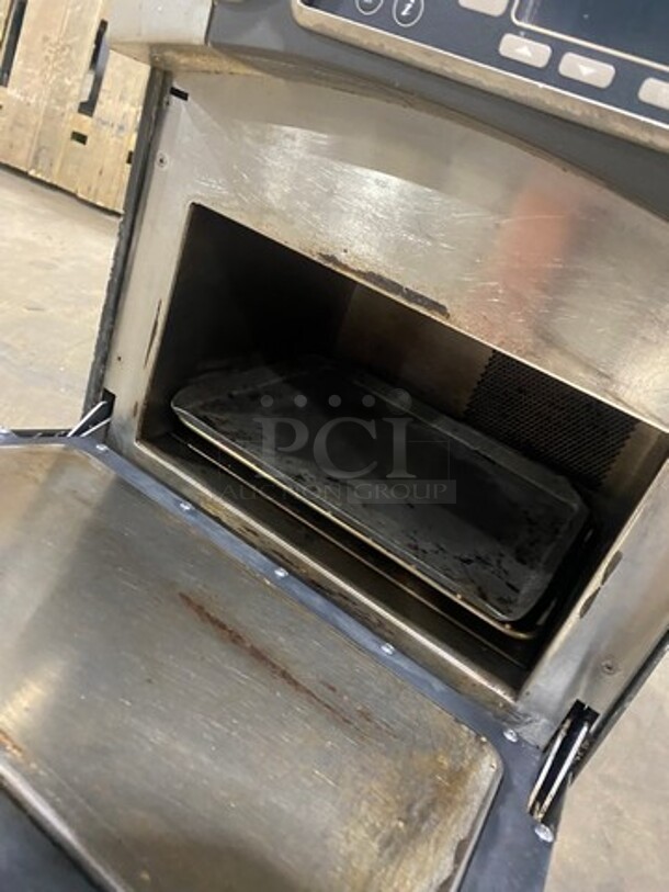 LATE MODEL! 2018 Turbo Chef Commercial Countertop Rapid Cook Oven! On Small Legs! Model: NGO SN: NGOD41069 208/240V 60HZ 1 Phase - Image 5 of 8